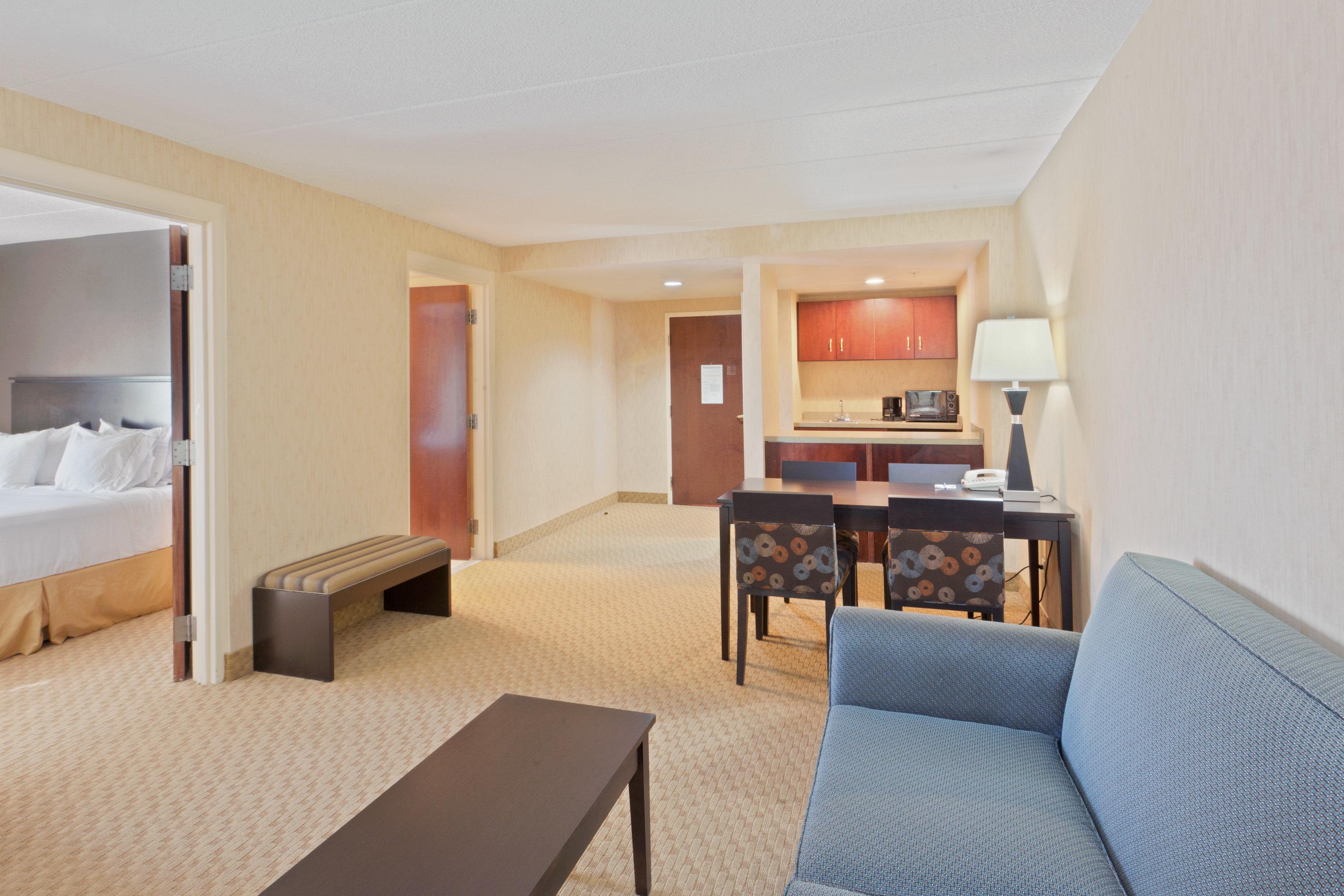 Holiday Inn Express Hotel & Suites Dover By Ihg Bagian luar foto
