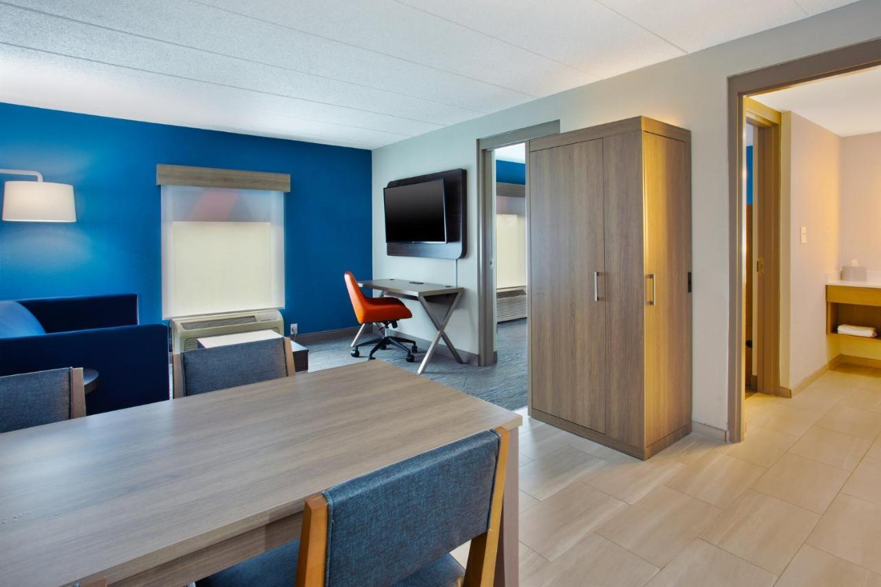 Holiday Inn Express Hotel & Suites Dover By Ihg Bagian luar foto