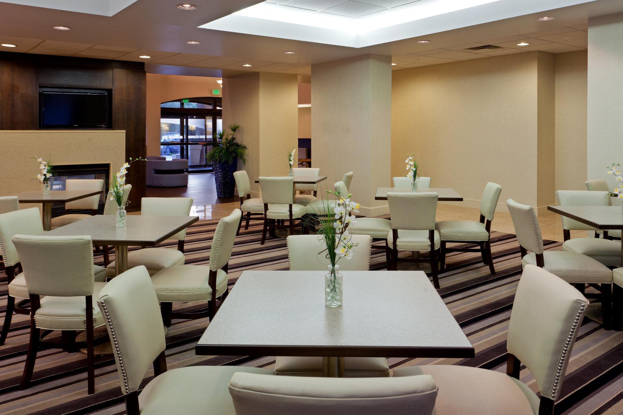 Holiday Inn Express Hotel & Suites Dover By Ihg Bagian luar foto